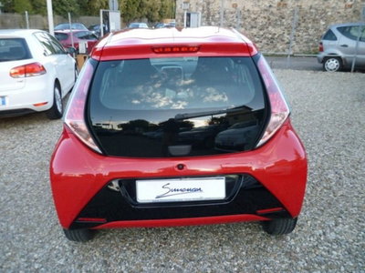 Toyota Aygo 1.0 VVT-i 69 CV 5 porte x-play TSS (4)