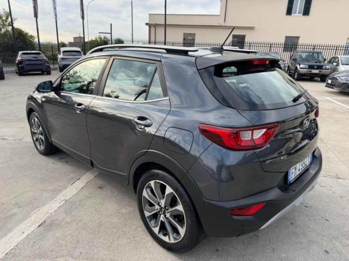 Kia Stonic 1.6 CRDi 110 CV Style (6)