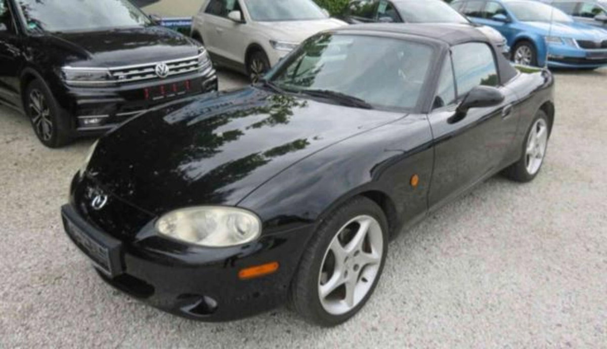 Mazda MX-5 1.8i 16V cat (2)