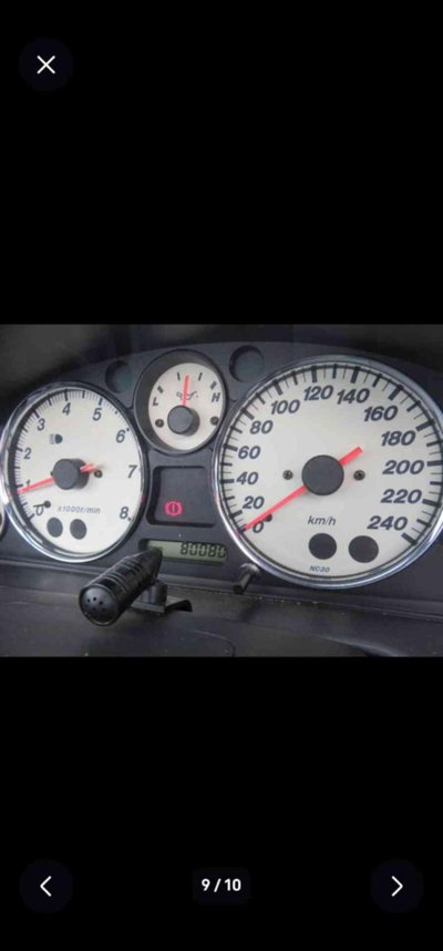 Mazda MX-5 1.8i 16V cat (9)