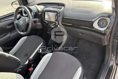 Toyota Aygo 1.0 VVT-i 69 CV 5 porte x-cool MMT (11)