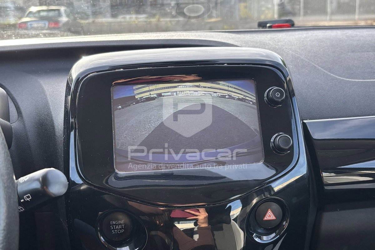 Toyota Aygo 1.0 VVT-i 69 CV 5 porte x-cool MMT (12)
