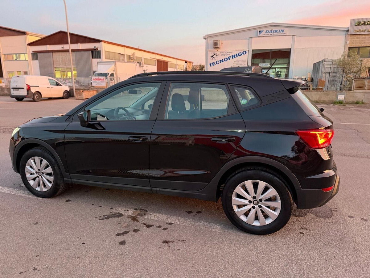 SEAT Arona 1.0 TGI FR (4)
