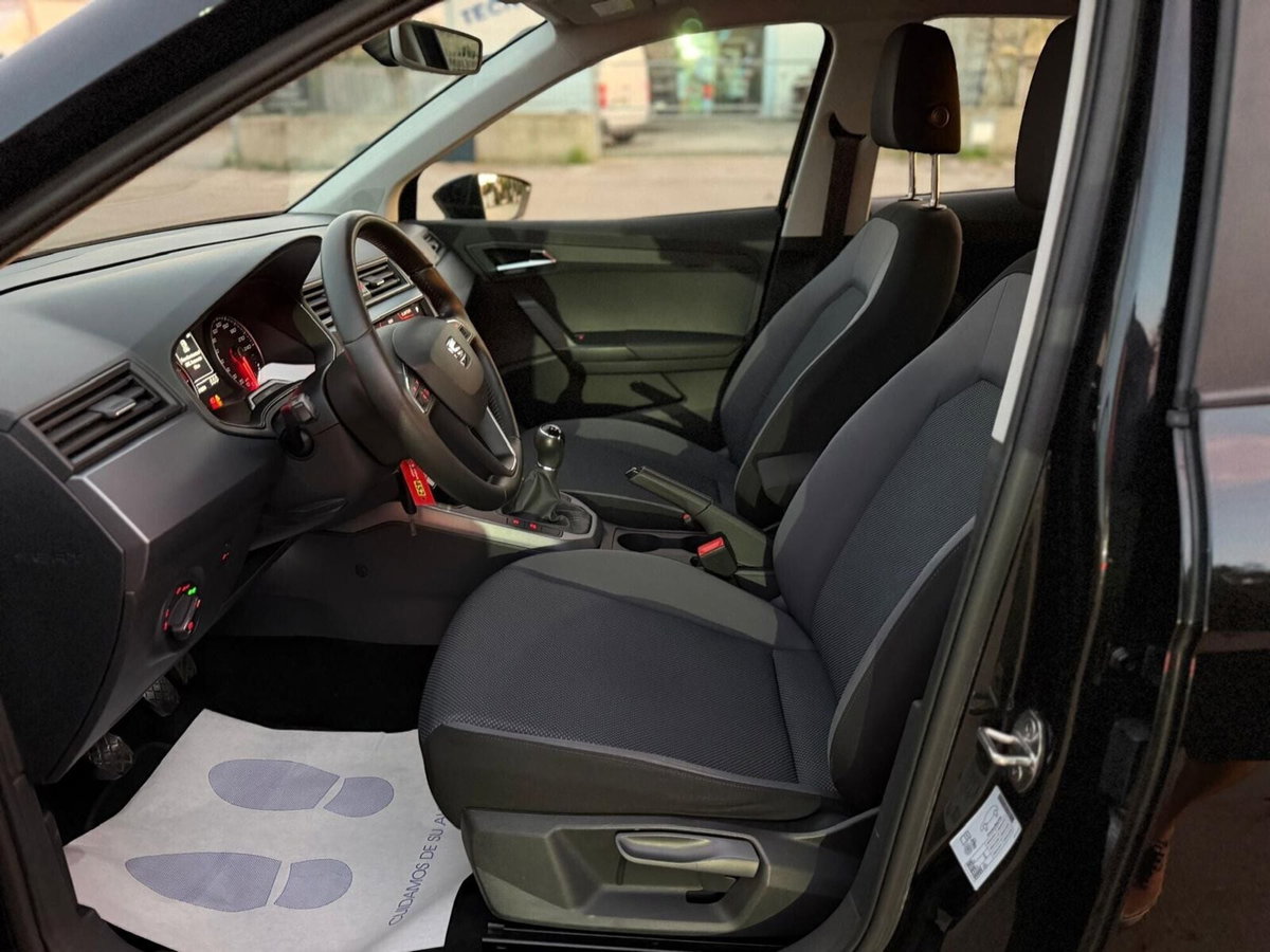 SEAT Arona 1.0 TGI FR (9)