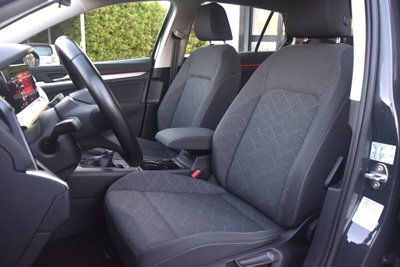 Volkswagen Golf 2.0 TDI SCR Life (7)