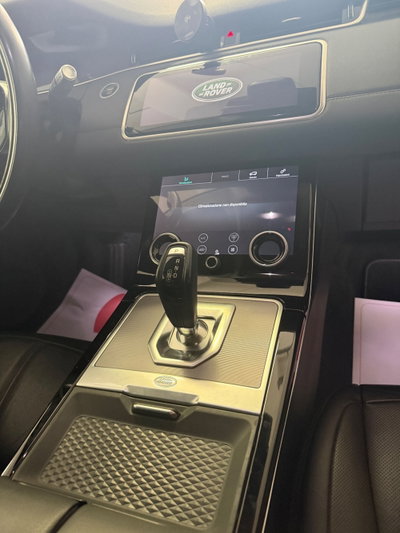 Land Rover Range Rover Evoque 2.0D I4-L.Flw 150 CV AWD Auto HSE (18)