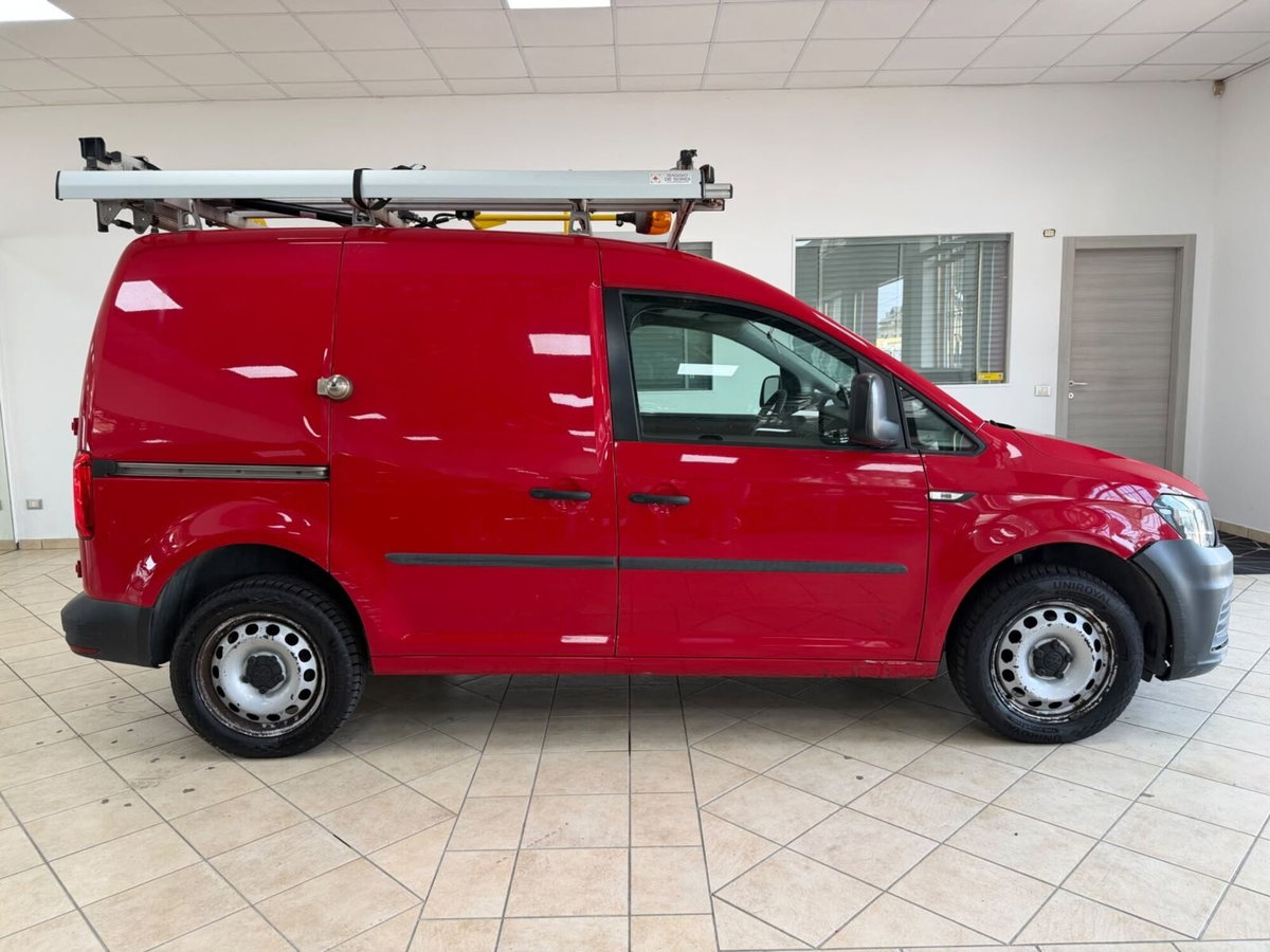 Volkswagen Caddy 2.0 TDI 122 CV 4MOTION Trendline (4)