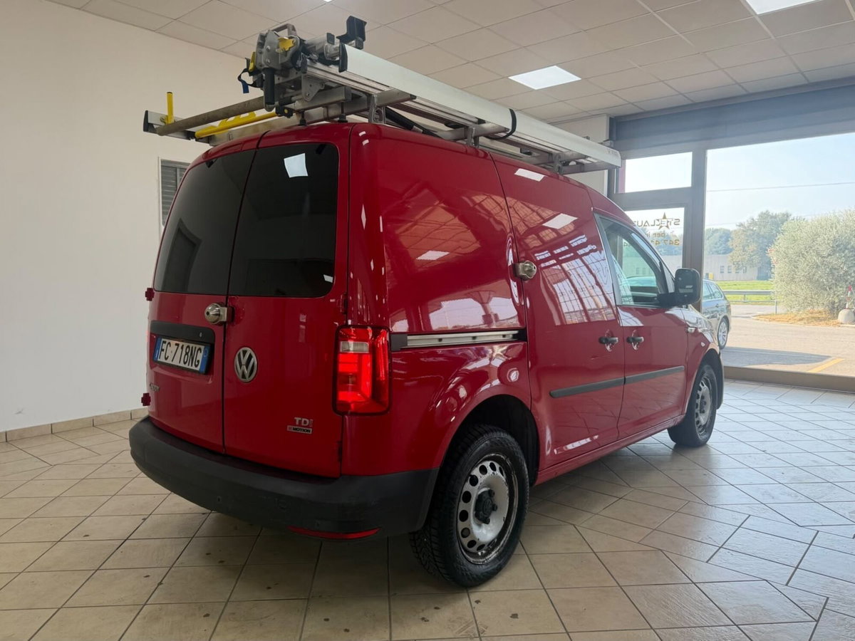 Volkswagen Caddy 2.0 TDI 122 CV 4MOTION Trendline (5)