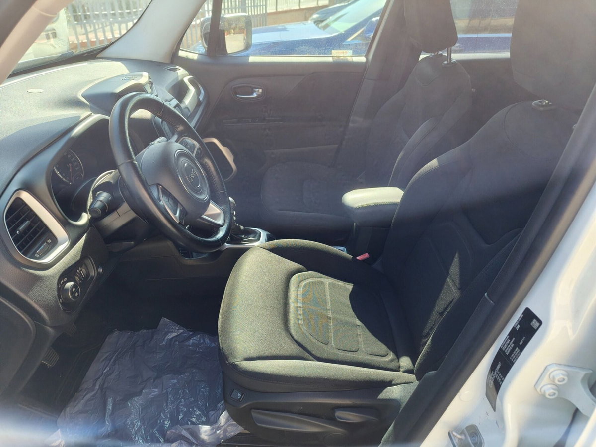 Jeep Renegade 1.6 Mjt 120 CV Limited (10)