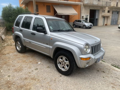 Jeep Cherokee 2.5 CRD Limited (2)