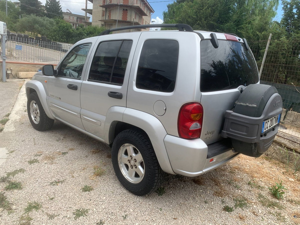 Jeep Cherokee 2.5 CRD Limited (3)