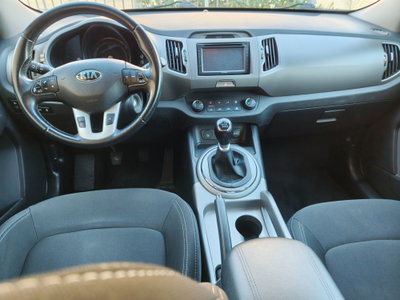 Kia Sportage 1.7 CRDI VGT 2WD Class (9)