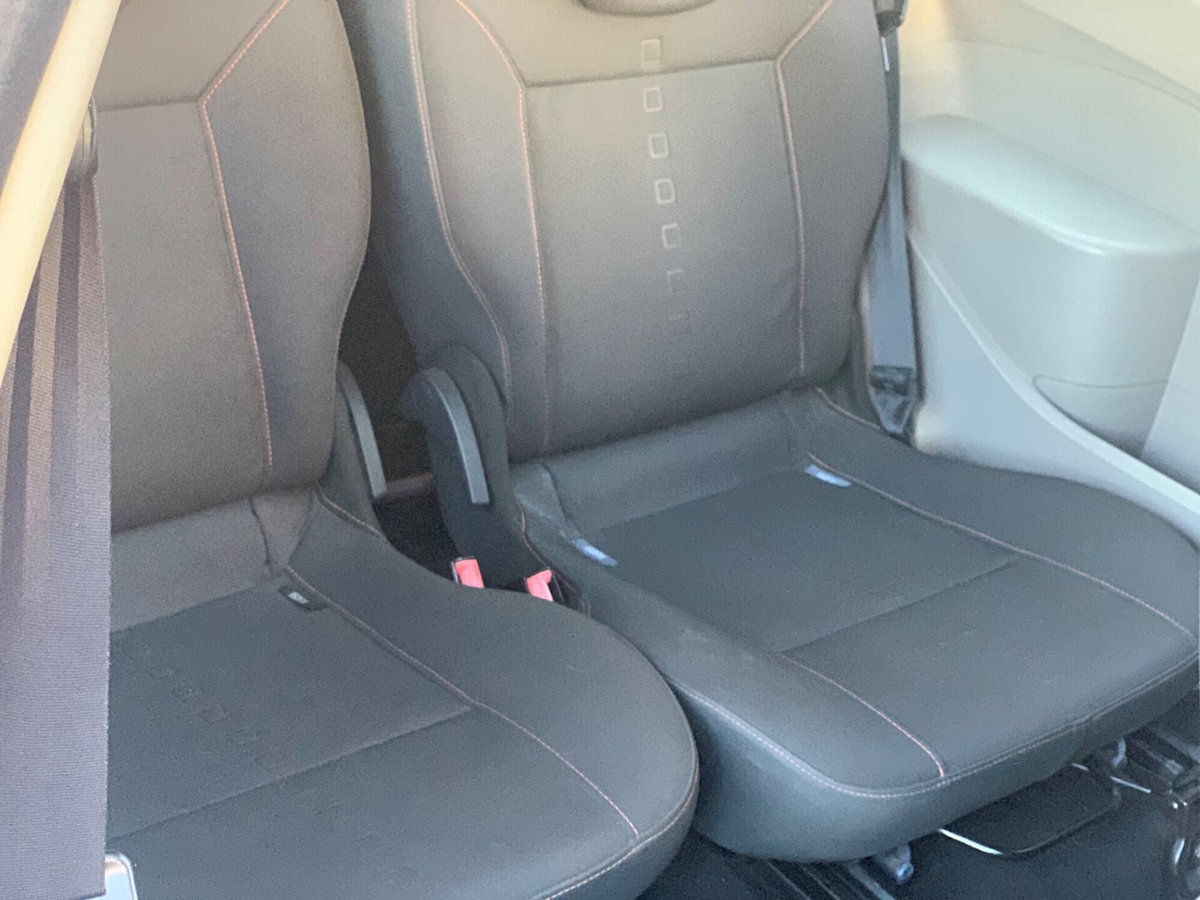 Renault Twingo 1.5 dCi 65CV Dynamique (11)