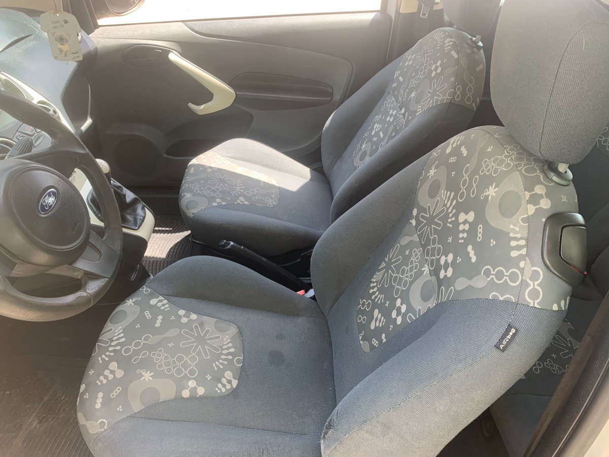 Ford Ka 1.3 TDCi 75CV (7)