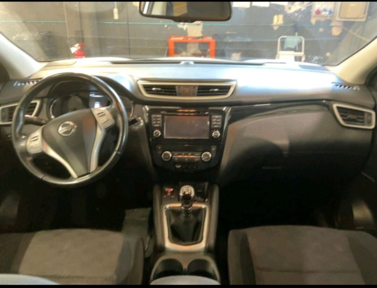 Nissan Qashqai 1.5 dCi Tekna (9)