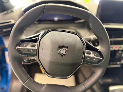 Peugeot 2008 1.2 turbo Allure 100cv (16)