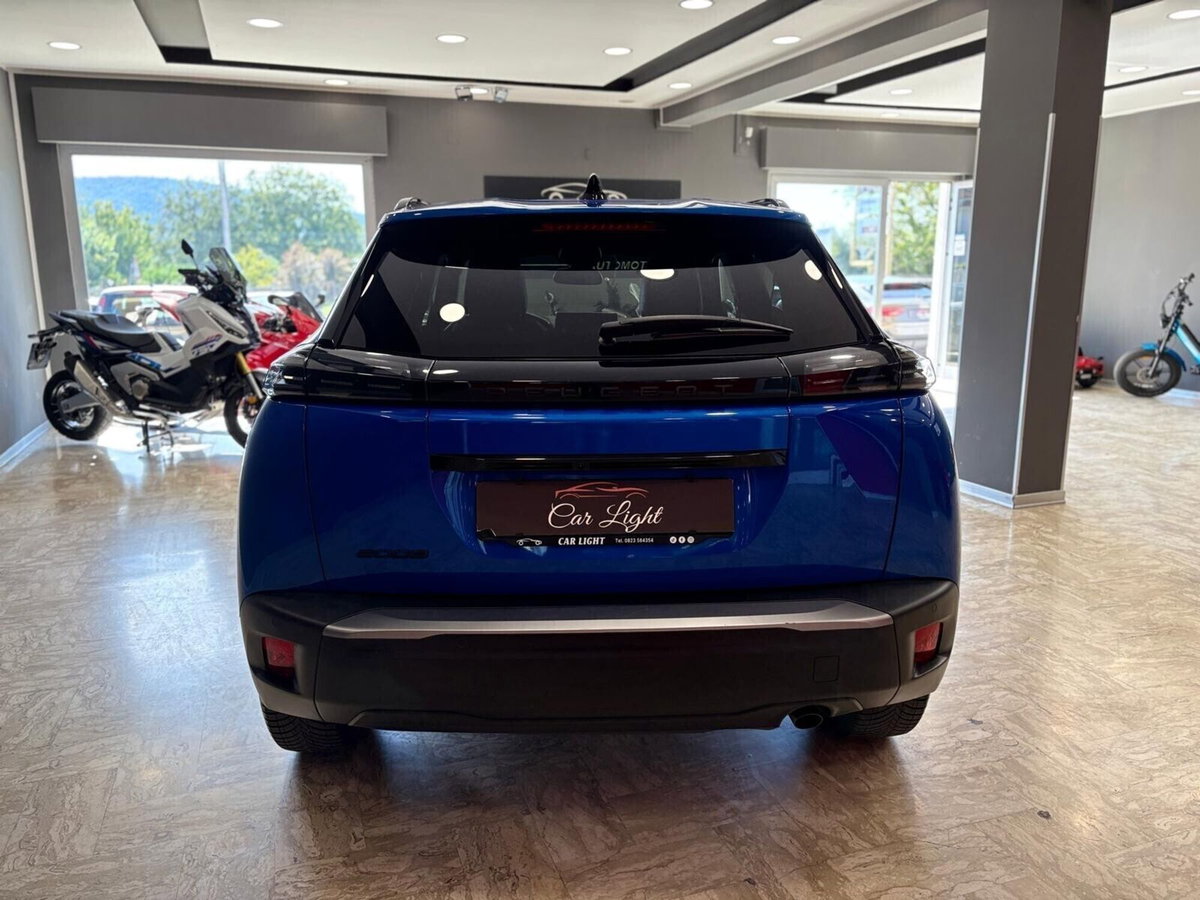 Peugeot 2008 1.2 turbo Allure 100cv (5)