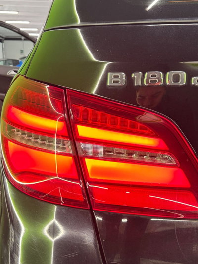 Mercedes-Benz Classe B 180 d Automatic Premium (6)