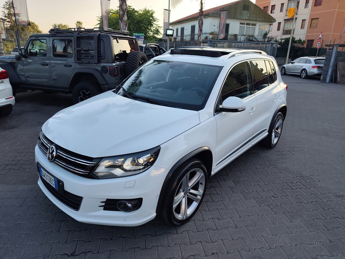 Volkswagen Tiguan 2.0 TDI 177 CV 4MOTION DSG R-Line BlueMotion Tech.
