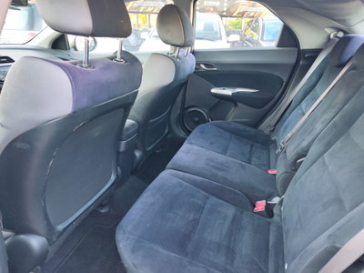 Honda Civic 1.8 i-VTEC 5p. Exclusive (9)
