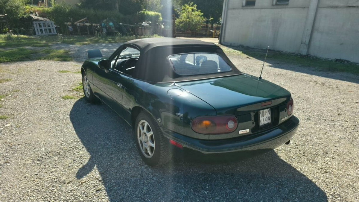 Mazda MX-5 1.8i 16V cat (15)