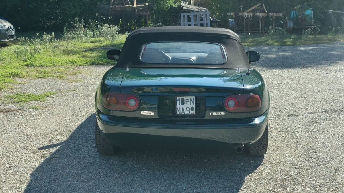 Mazda MX-5 1.8i 16V cat (17)