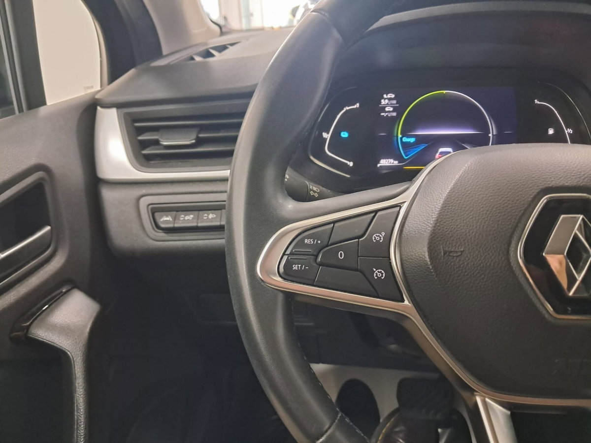 Renault Captur Mild Hybrid 140 CV Intens (19)