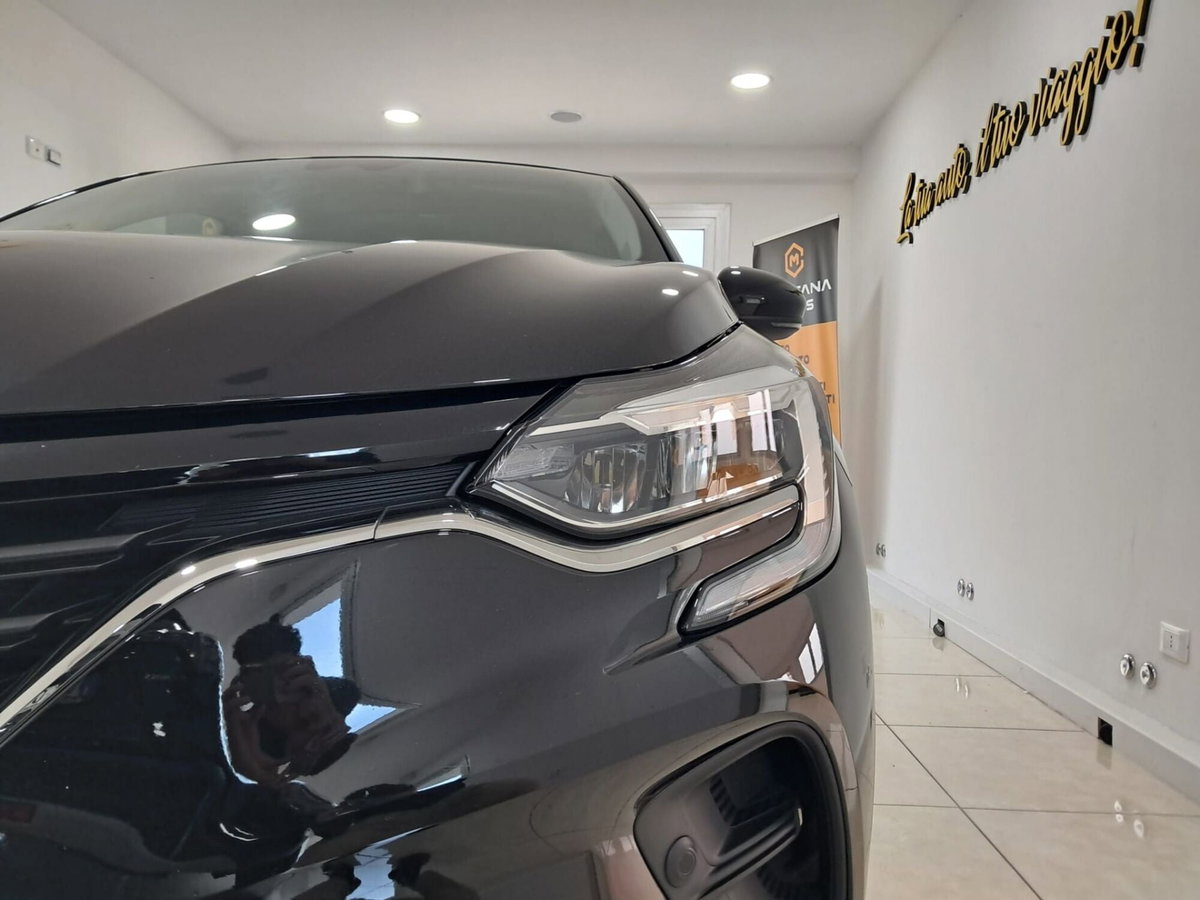 Renault Captur Mild Hybrid 140 CV Intens (9)