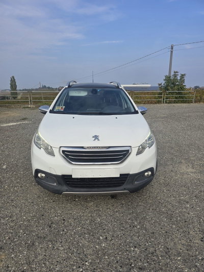 Peugeot 2008 e-HDi 92 CV Stop&Start robotizzato Allure (4)