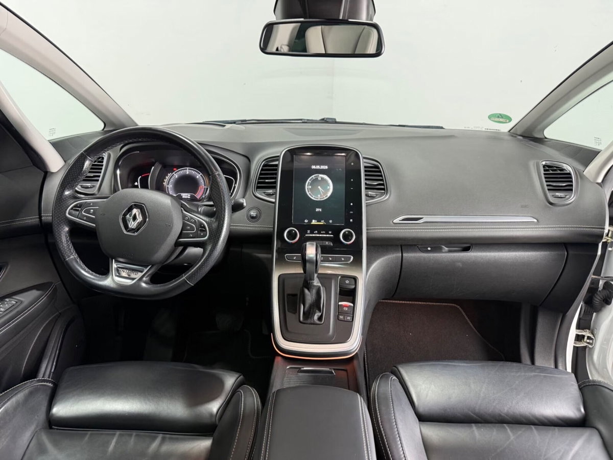 Renault Grand Scénic 1.6 dci energy Initiale Paris 160cv edc (8)