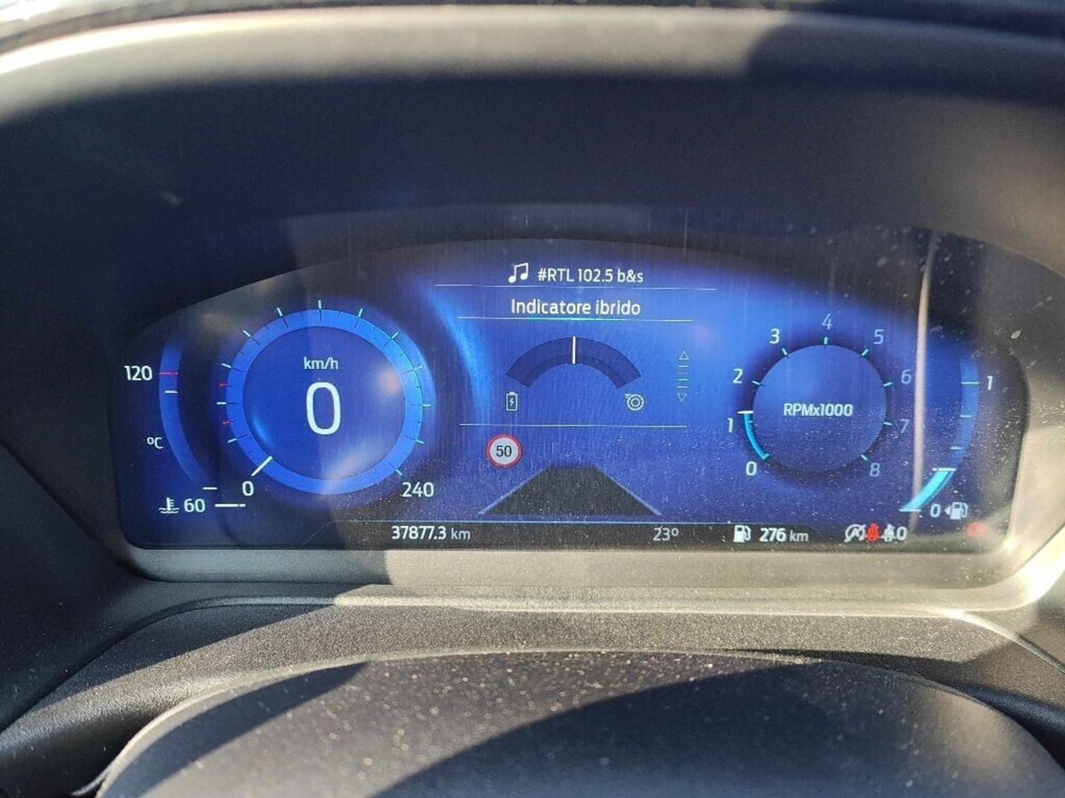 Ford Puma 1.0 EcoBoost Hybrid 125 CV S&S aut. ST-Line X (4)