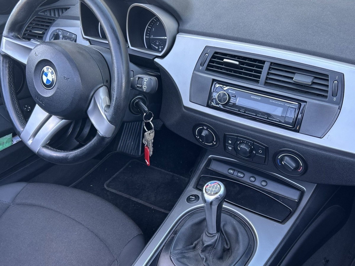 BMW Z4 Cabrio Z4 2.5i cat Roadster (10)