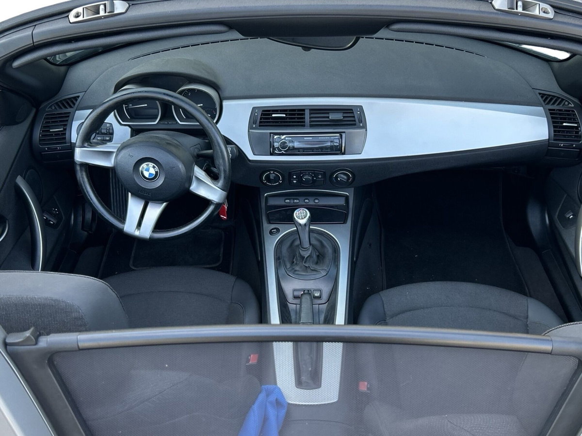 BMW Z4 Cabrio Z4 2.5i cat Roadster (8)