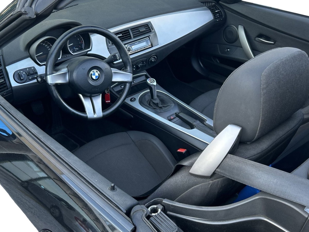 BMW Z4 Cabrio Z4 2.5i cat Roadster (9)