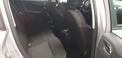 Peugeot 208 75 5 porte Active (11)