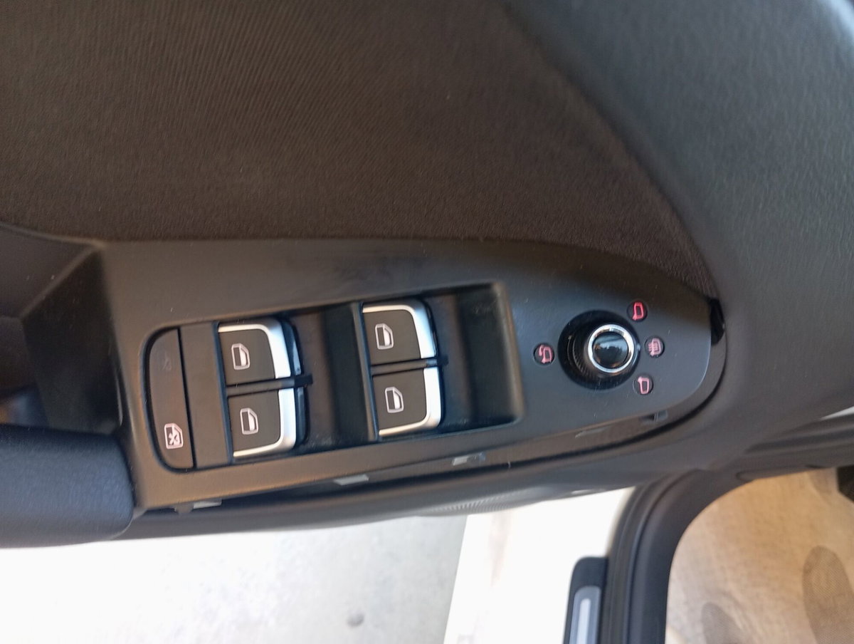 Audi A4 Avant 2.0 TDI 143CV F.AP. multitronic Advanced (13)