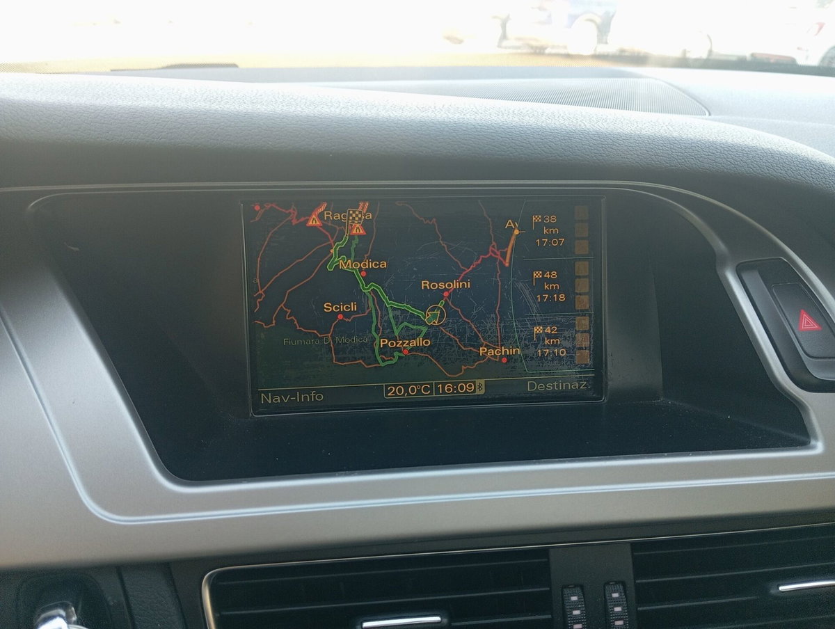 Audi A4 Avant 2.0 TDI 143CV F.AP. multitronic Advanced (17)