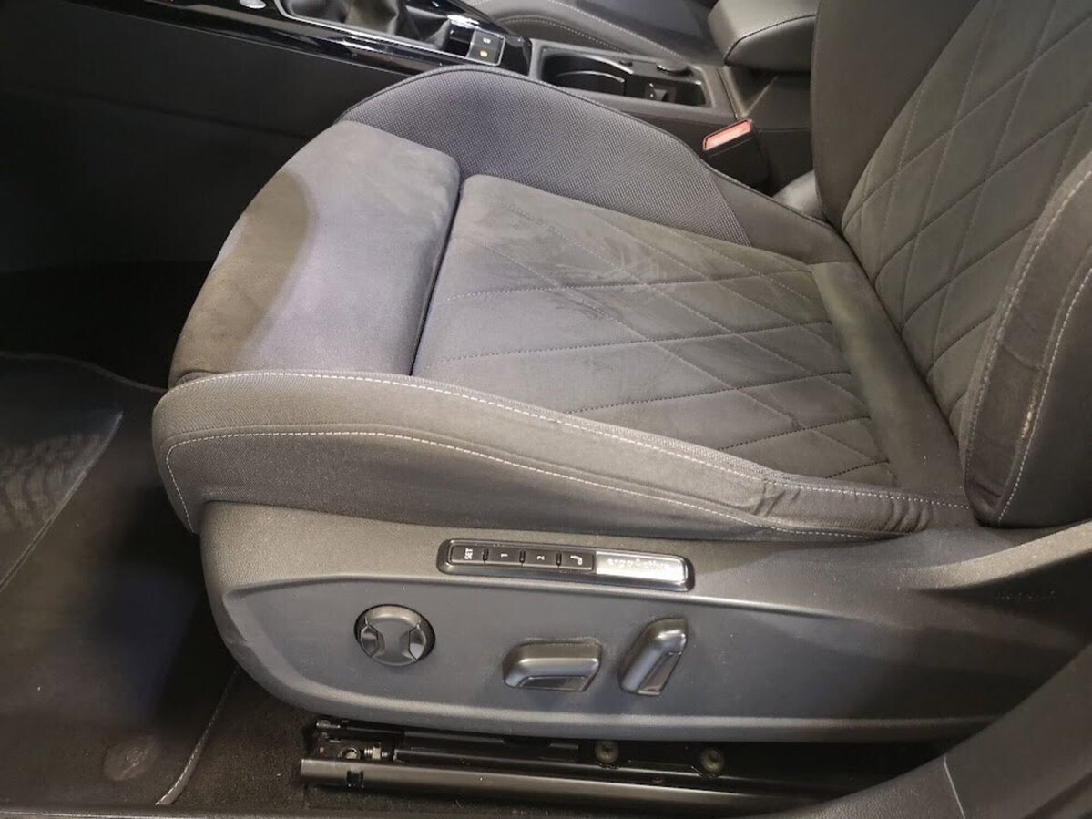 Volkswagen Golf 2.0 TDI SCR Style (12)