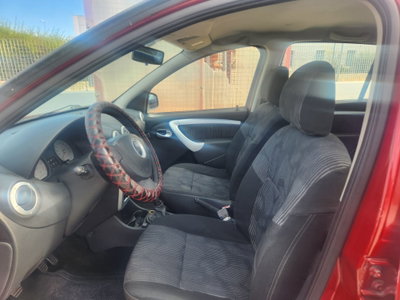 Dacia Sandero 1.4 8V GPL Ambiance (5)