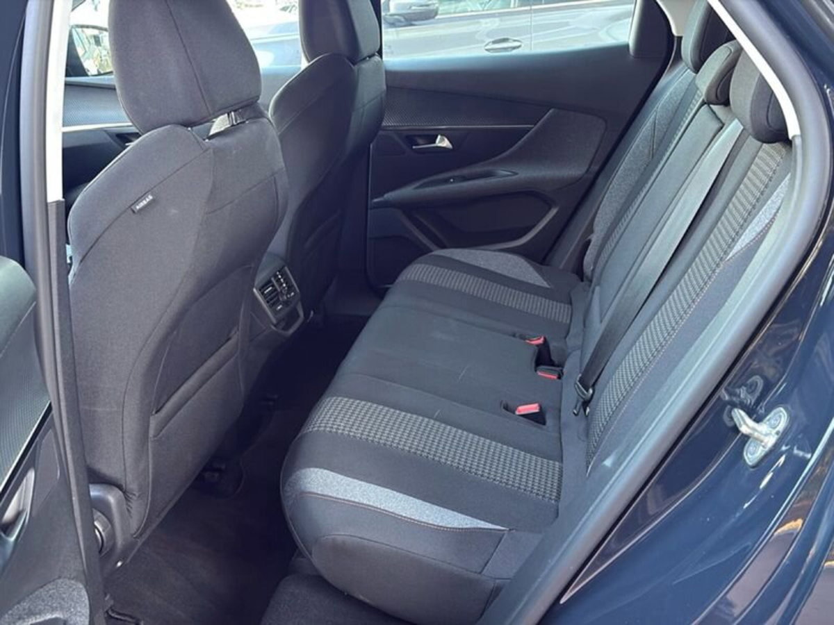 Peugeot 3008 BlueHDi 130 S&S EAT8 Active Business (15)