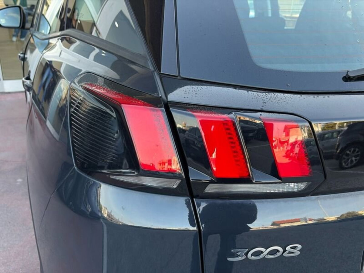 Peugeot 3008 BlueHDi 130 S&S EAT8 Active Business (17)