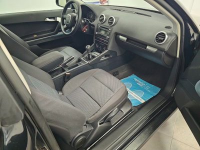 Audi A3 1.6 Attraction (13)