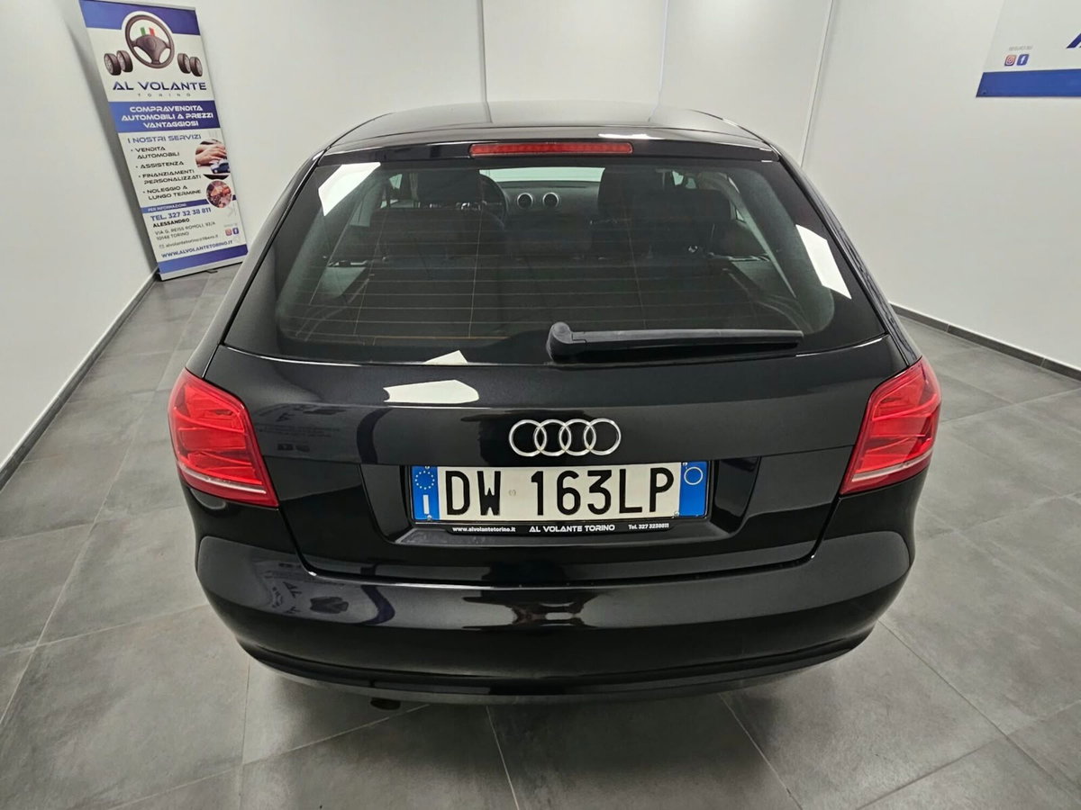Audi A3 1.6 Attraction (17)