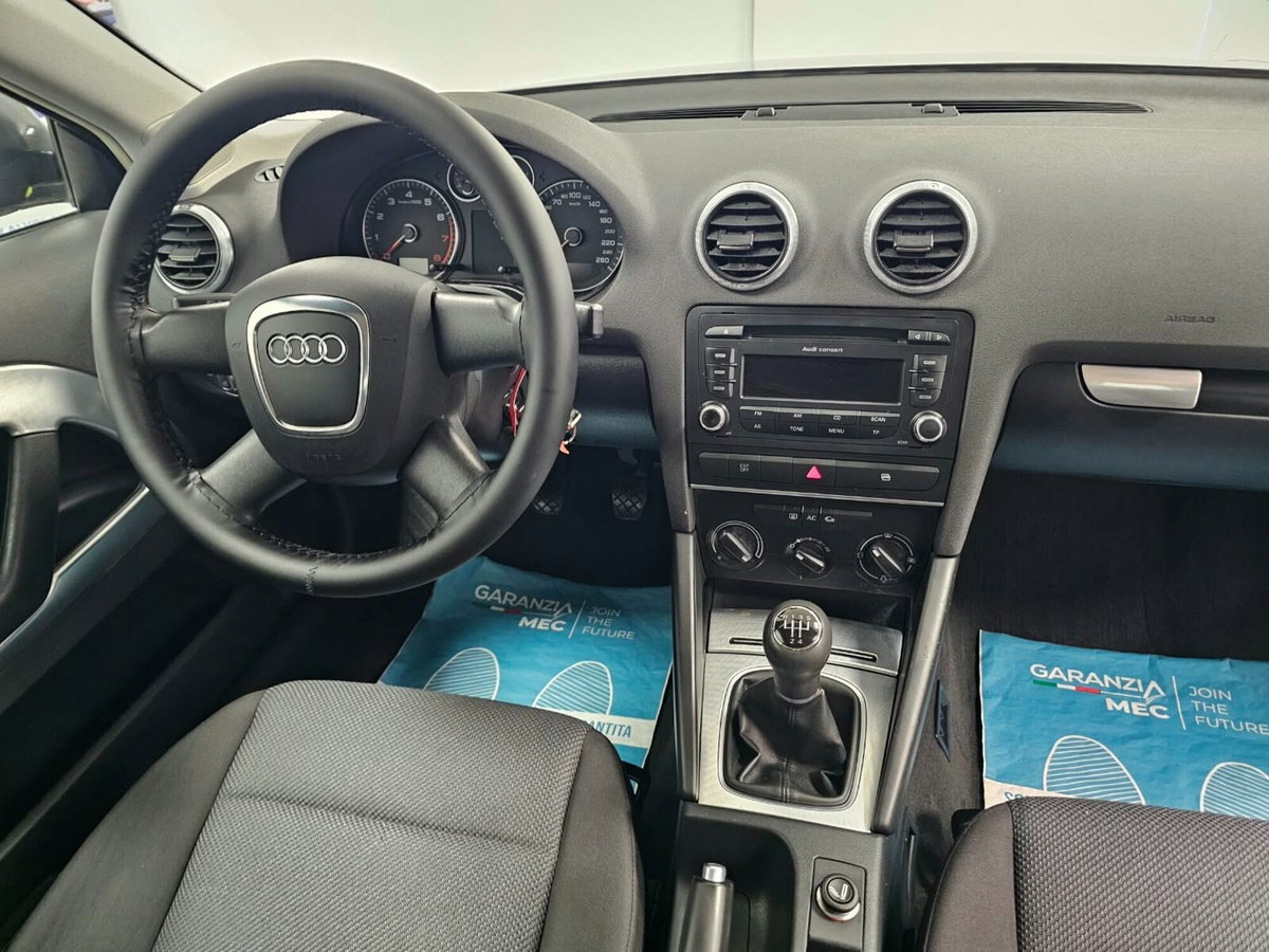 Audi A3 1.6 Attraction (7)