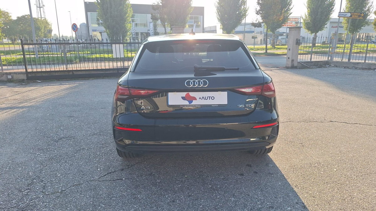Audi A3 Sportback 35 TDI S tronic Business (5)