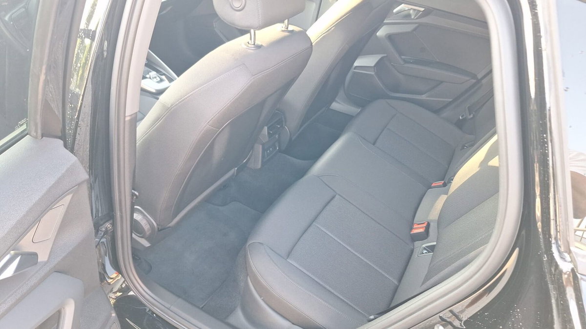 Audi A3 Sportback 35 TDI S tronic Business (6)