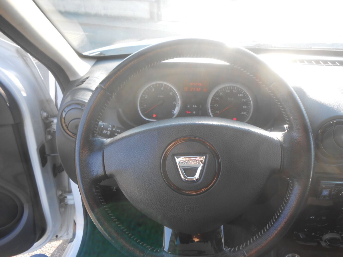 Dacia Duster 1.5 dCi 110CV 4x4 Lauréate (12)