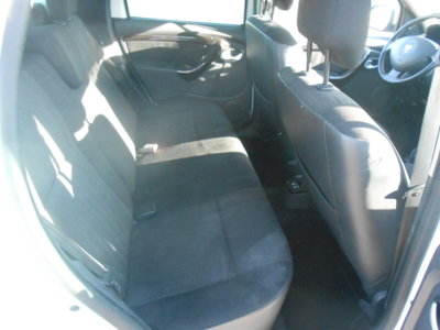 Dacia Duster 1.5 dCi 110CV 4x4 Lauréate (7)