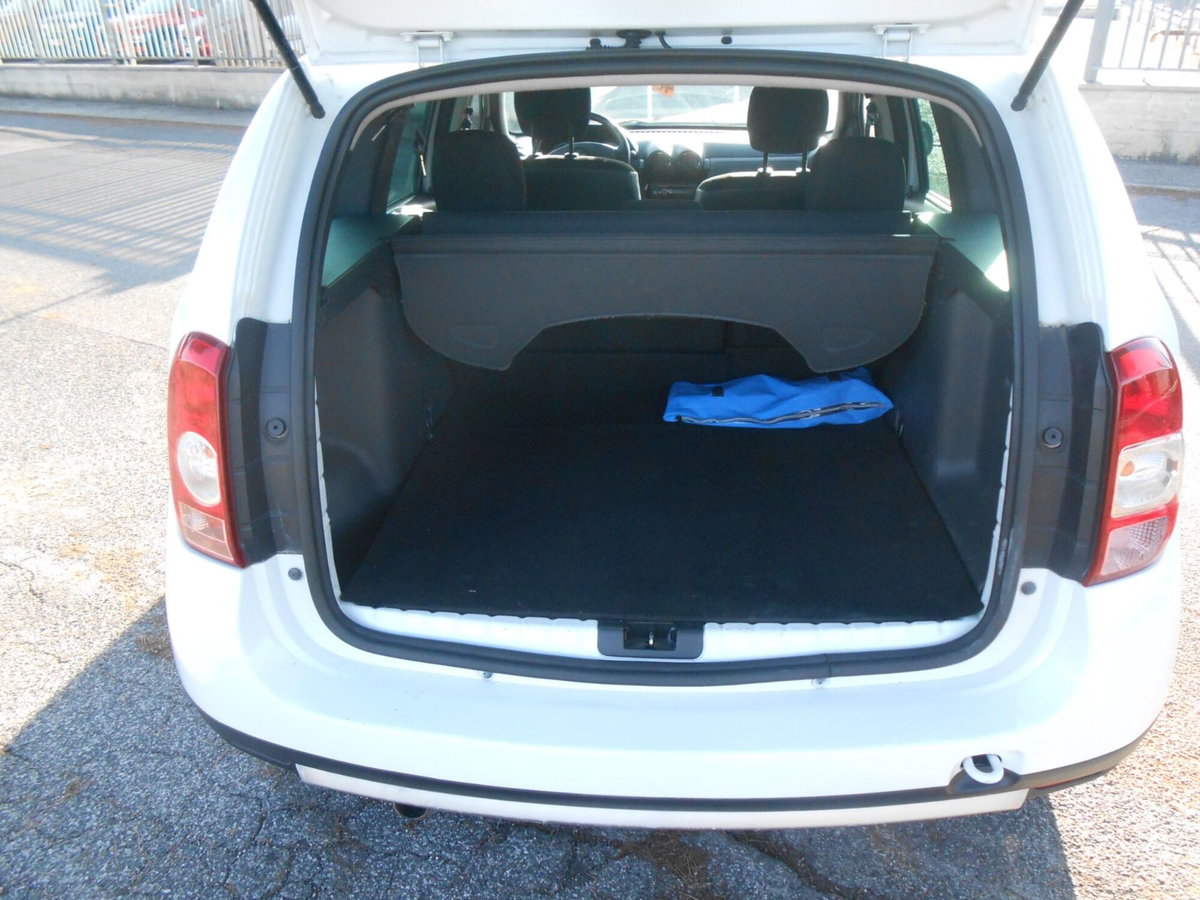 Dacia Duster 1.5 dCi 110CV 4x4 Lauréate (9)