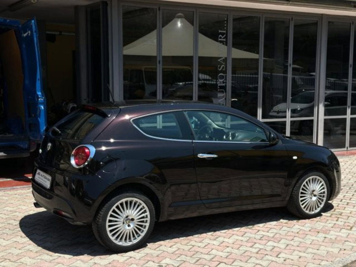 Alfa Romeo MiTo 1.3 JTDm-2 95 CV S&S BlackLine Collection SS (6)